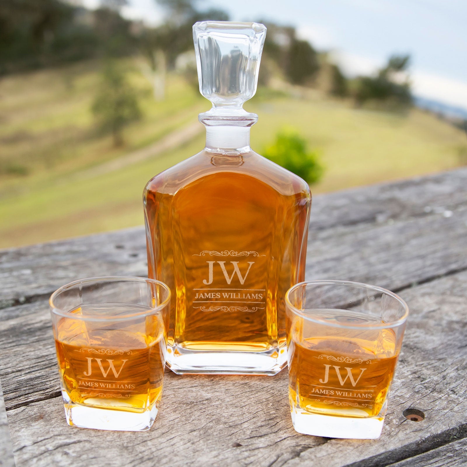 Christmas Decanter Gift Set – Engraved Premium Whiskey Decanter PLUS 2 Engraved Scotch Glasses