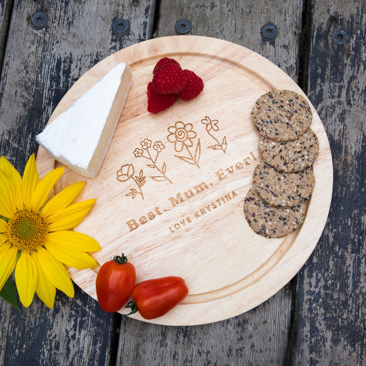 Engraved Mother's Day Round Wooden Cheese Board