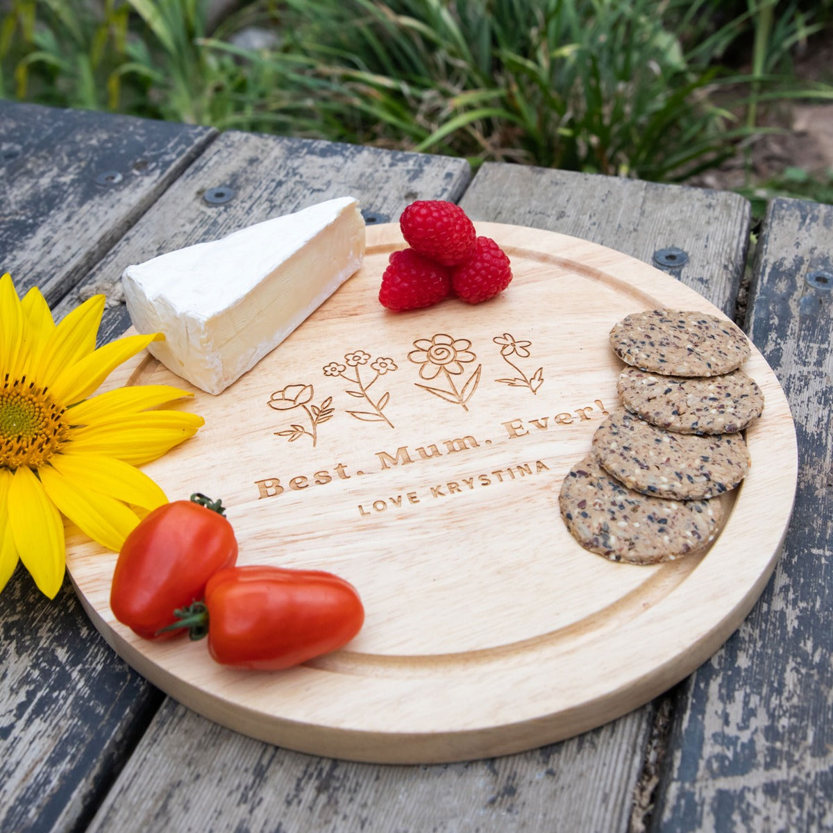 Engraved Mother's Day Round Wooden Cheese Board